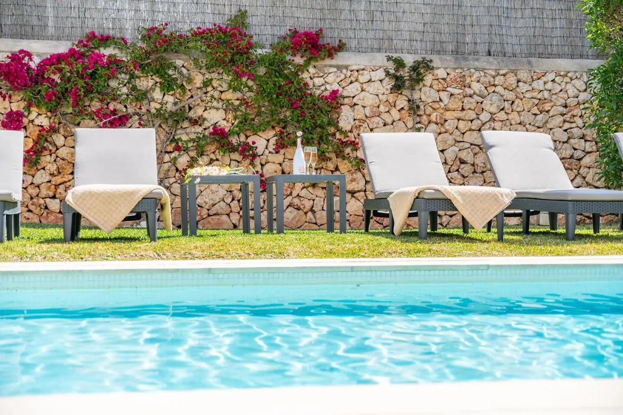 Villa Paraiso Cala Dor 桑坦伊